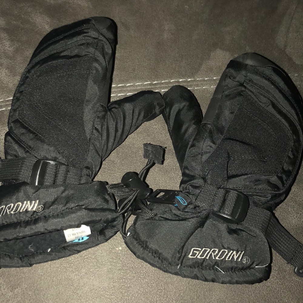 Snow gloves